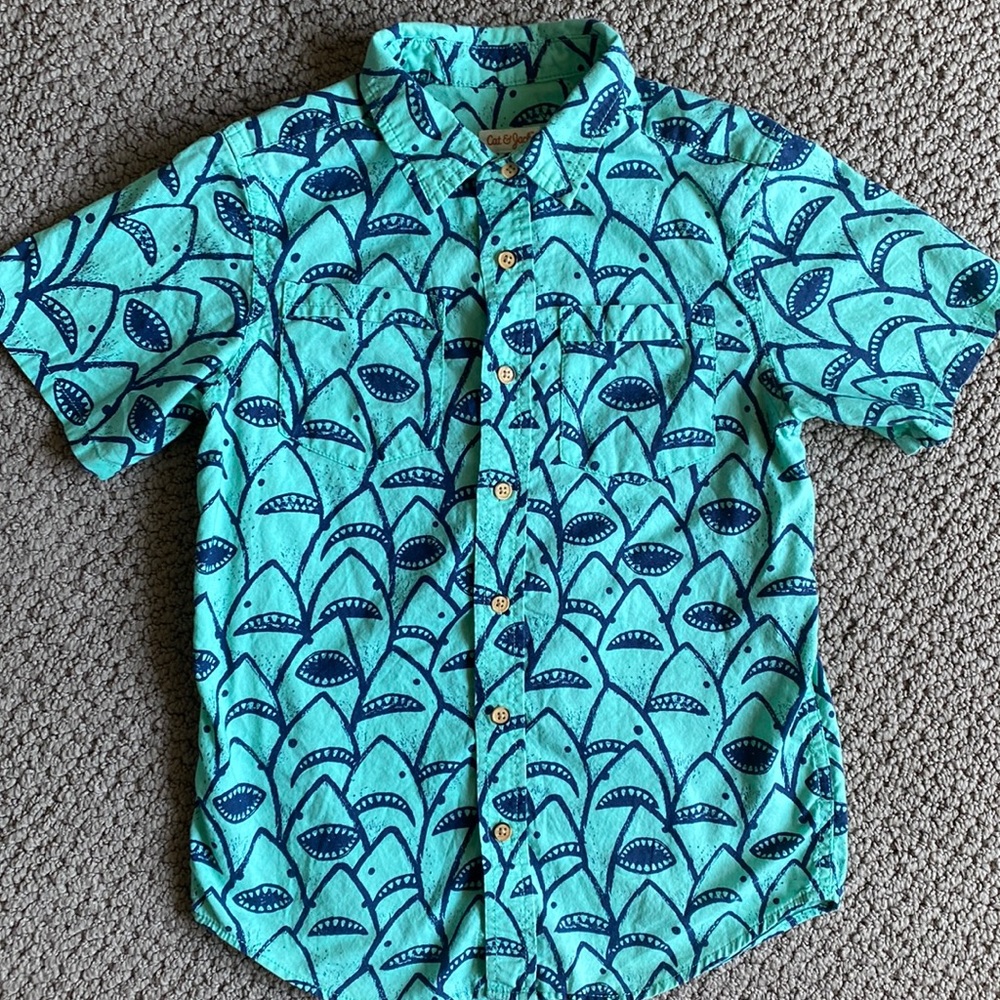 Boys shark button up - size M 8/10